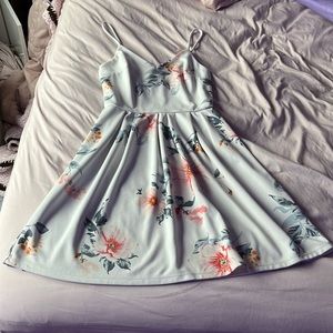 25 White flower dress